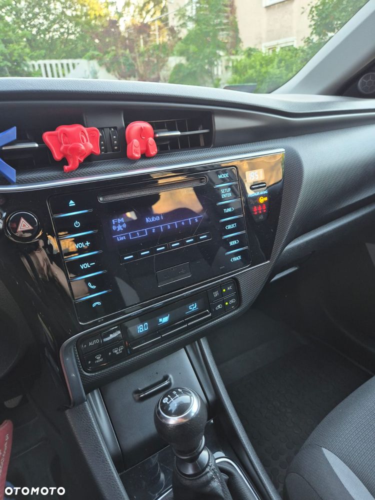 Toyota Auris 1.33 VVT-i Active - 16