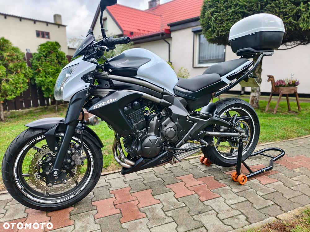 Kawasaki ER - 16