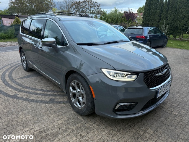 Chrysler Pacifica - 4