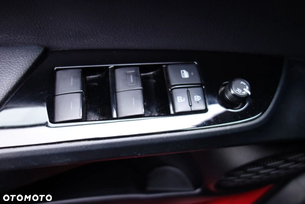 Toyota Prius 1.8 Hybrid Executive - 33
