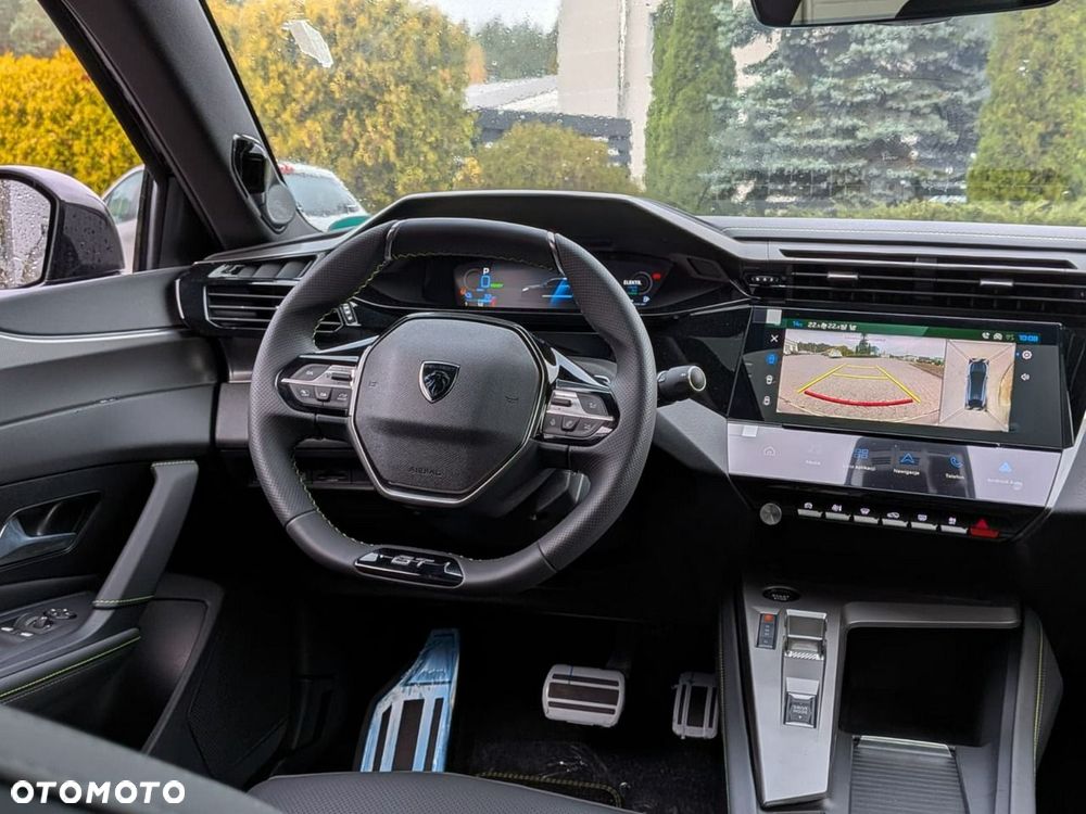 Peugeot 408 240 e-DSC7 GT Exclusive - 16
