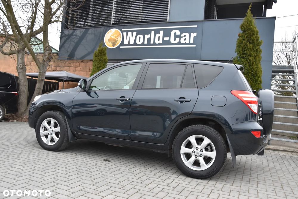 Toyota RAV4 2.0 VVT-i Premium - 9
