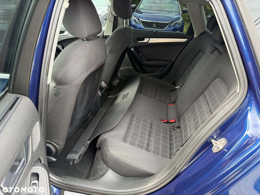 Audi A4 Avant 1.8 TFSI quattro S line Sportpaket - 26