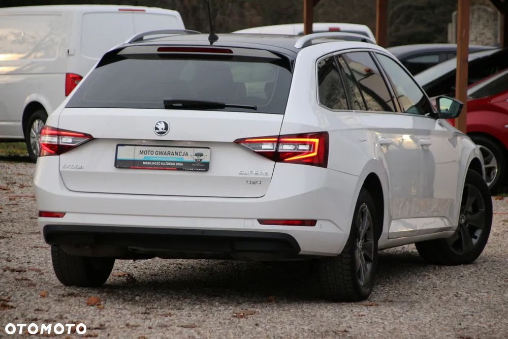 Skoda Superb 2.0 TDI 4x4 DSG Ambition - 17