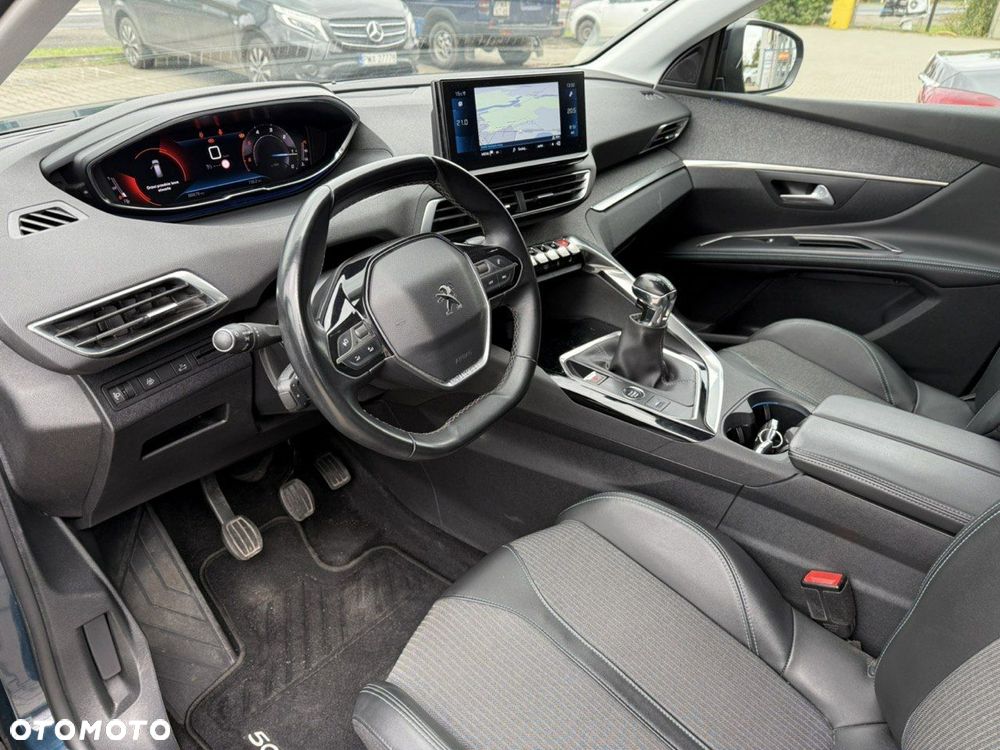 Peugeot 5008 BlueHDI 130 Allure - 17