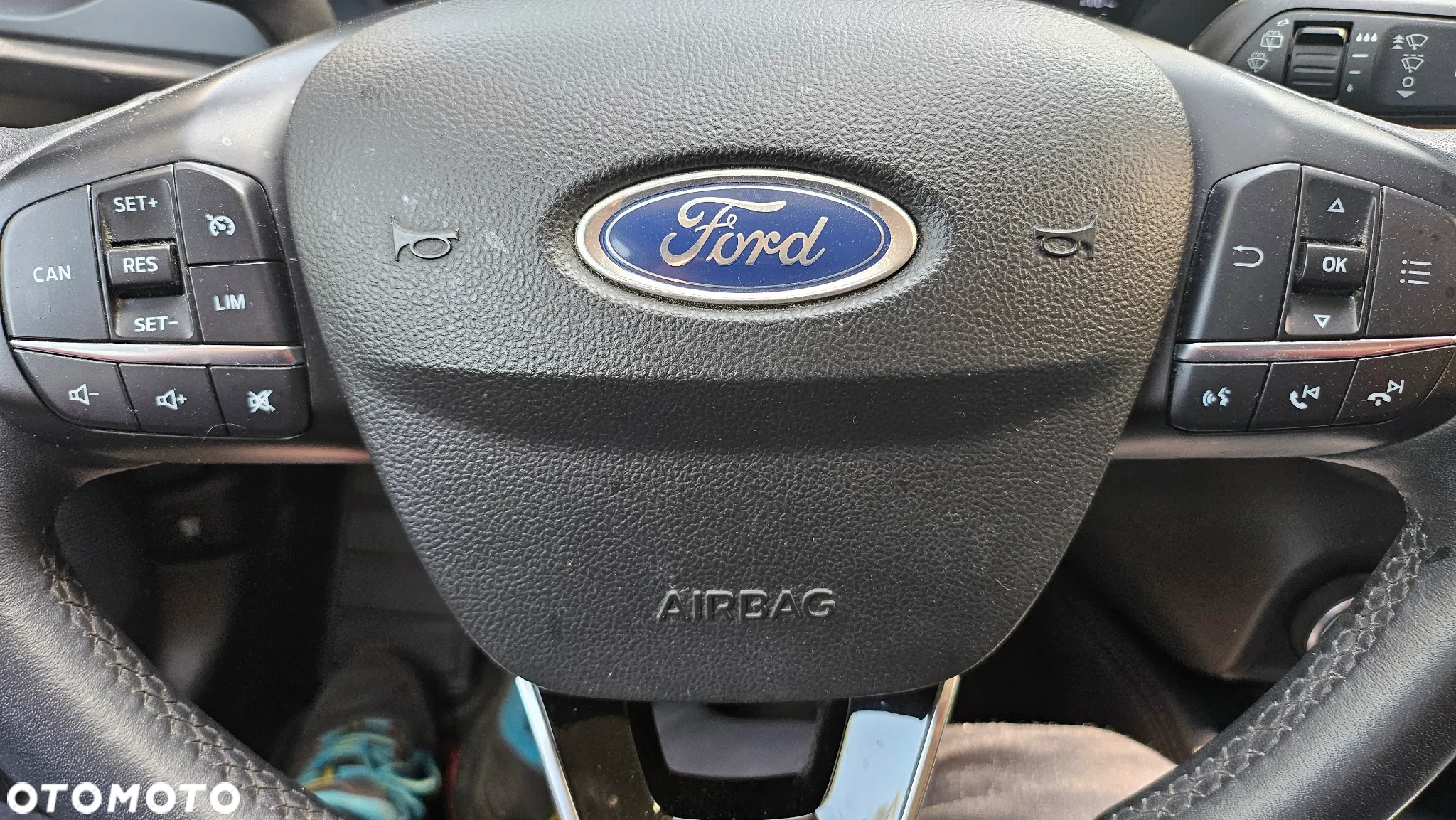 Ford Focus 1.0 EcoBoost Hybrid TITANIUM - 19