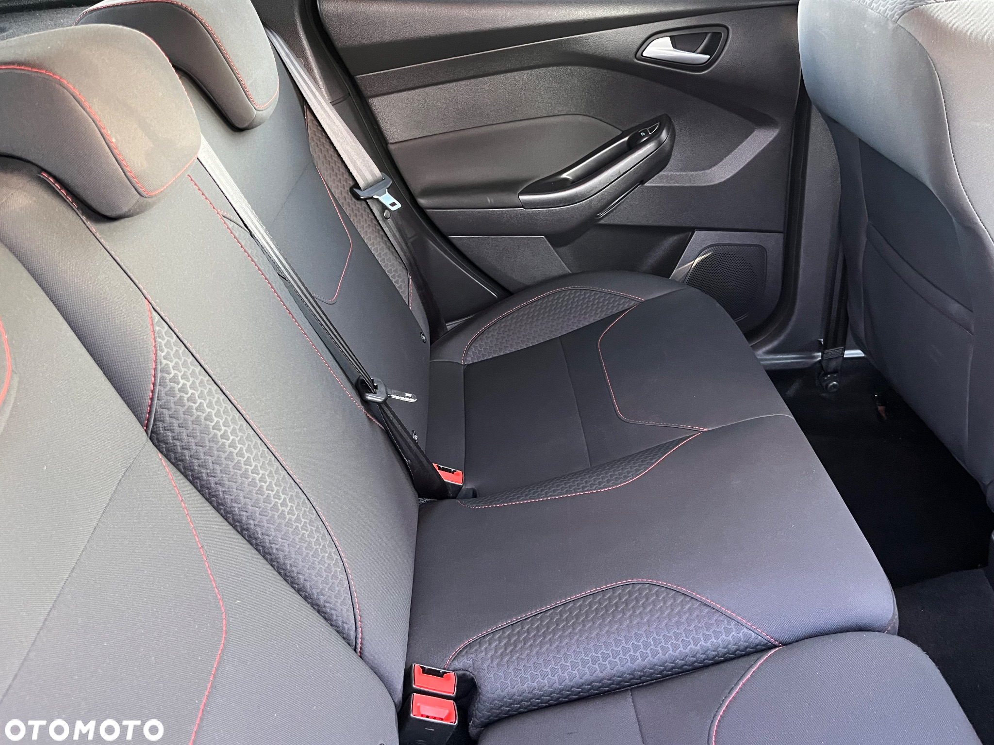 Ford Focus 1.0 EcoBoost ST-Line Black ASS - 26