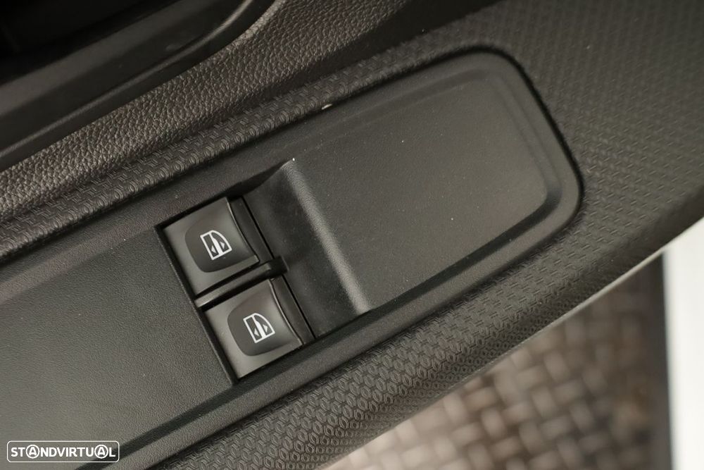 Dacia Sandero - 18