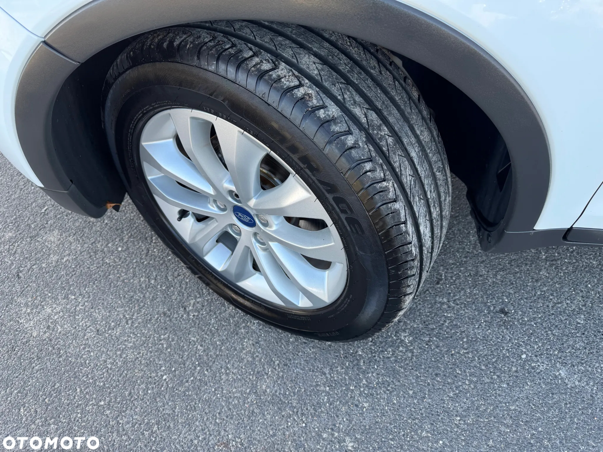 Ford Kuga 2.0 TDCi 2x4 Titanium - 31