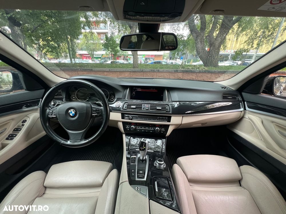 BMW Seria 5 520d xDrive AT - 12