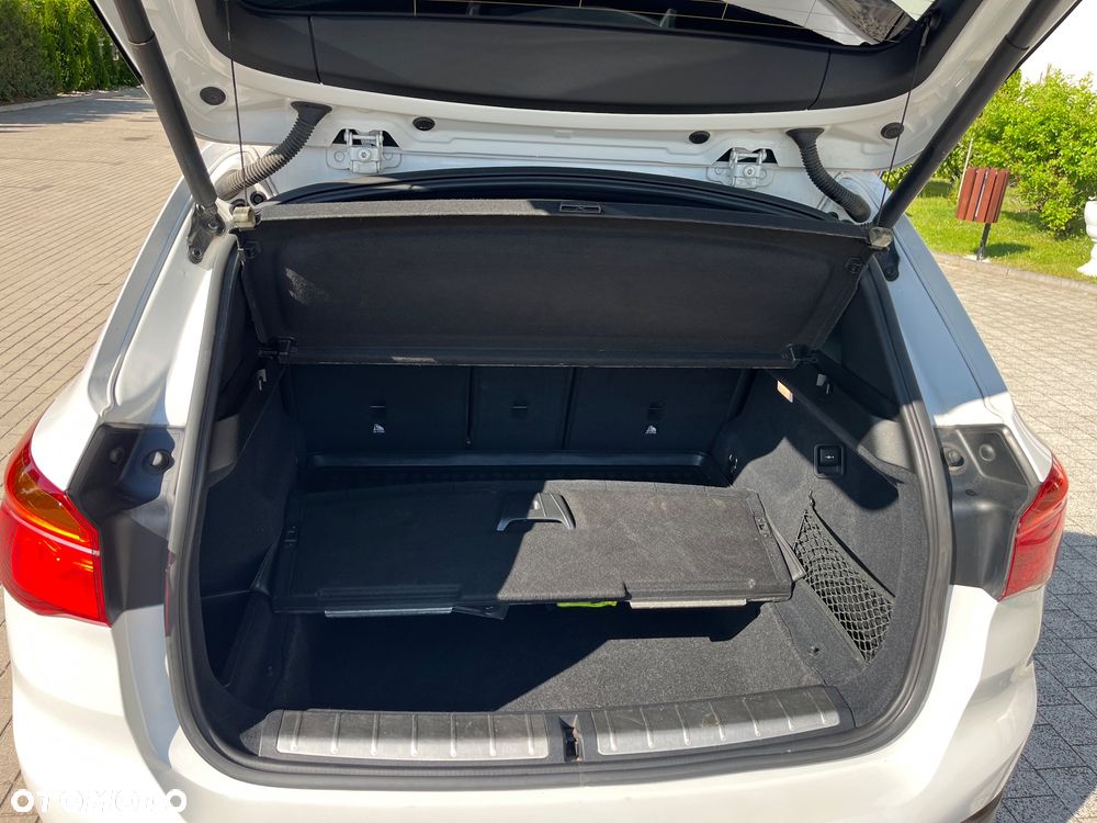 BMW X1 xDrive18d xLine sport - 18