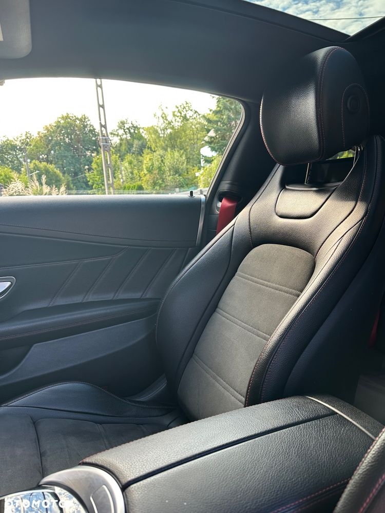 Mercedes-Benz Klasa C AMG 43 4Matic 9G-TRONIC Night Edition - 13