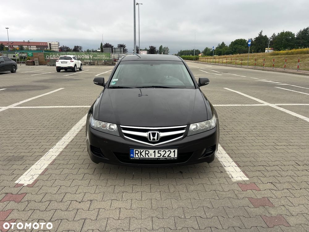 Honda Accord 2.0 Executive - 1