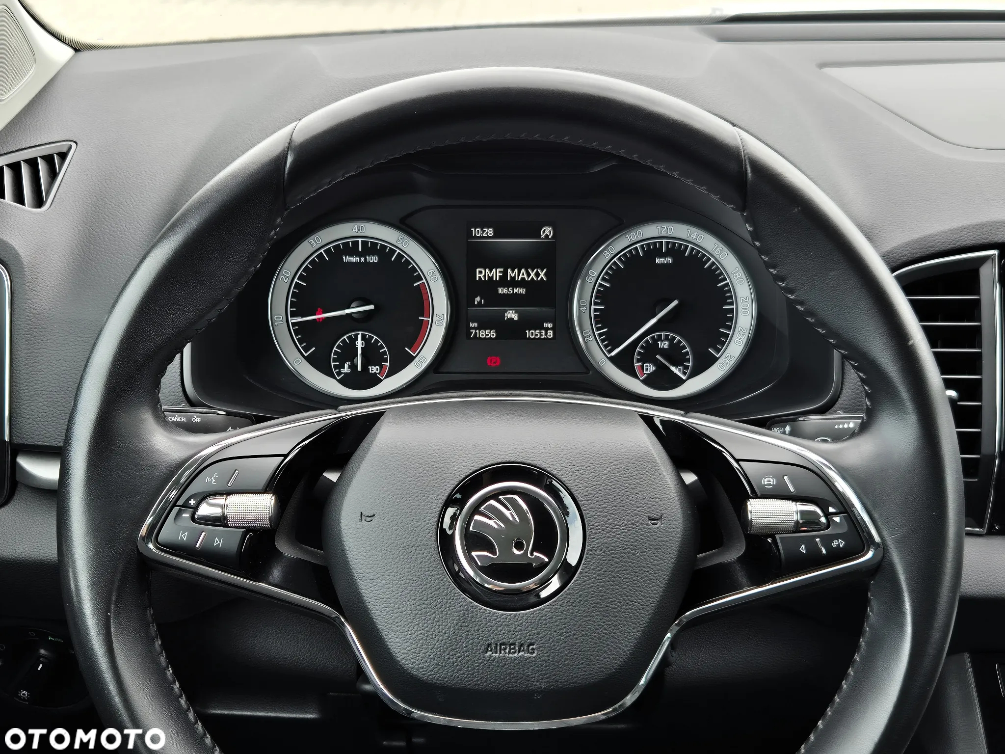 Skoda Karoq 1.5 TSI ACT GPF 4x2 Ambition - 23