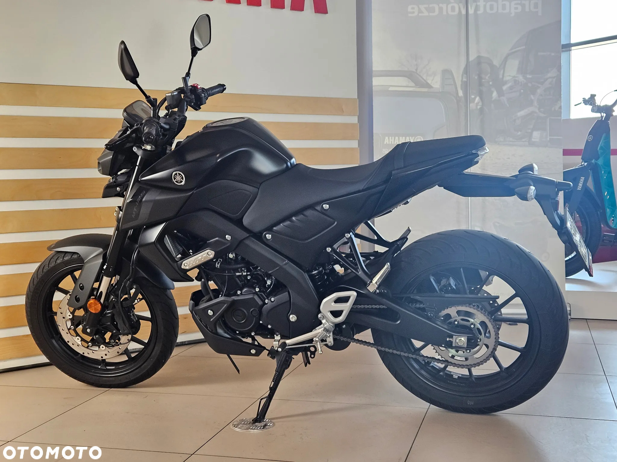 Yamaha MT - 7