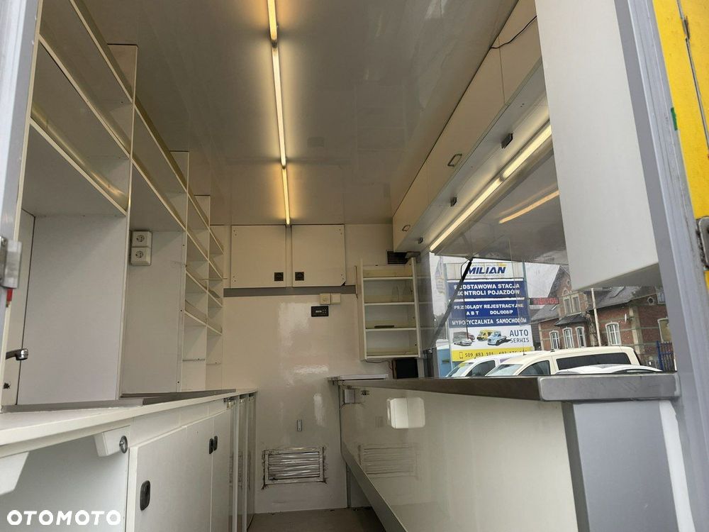 Mercedes-Benz Sprinter - 8