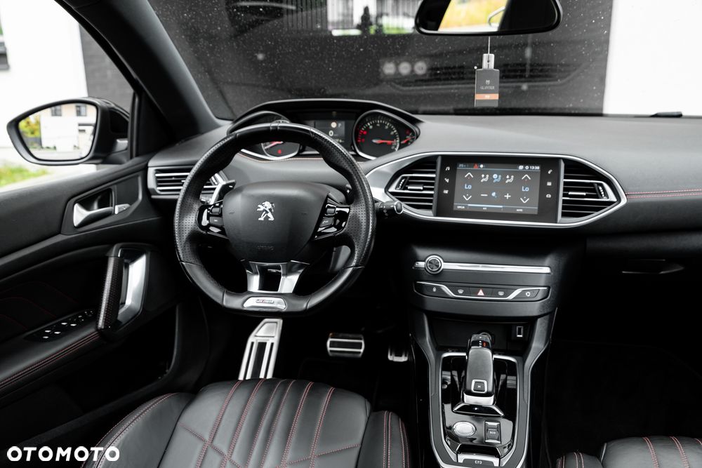 Peugeot 308 1.2 PureTech GT S&S EAT8 - 25