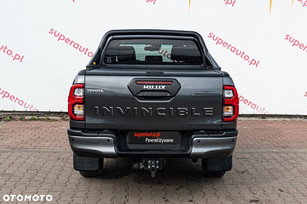 Toyota Hilux 2.8 D-4D Double Cab Invincible 4x4 - 9