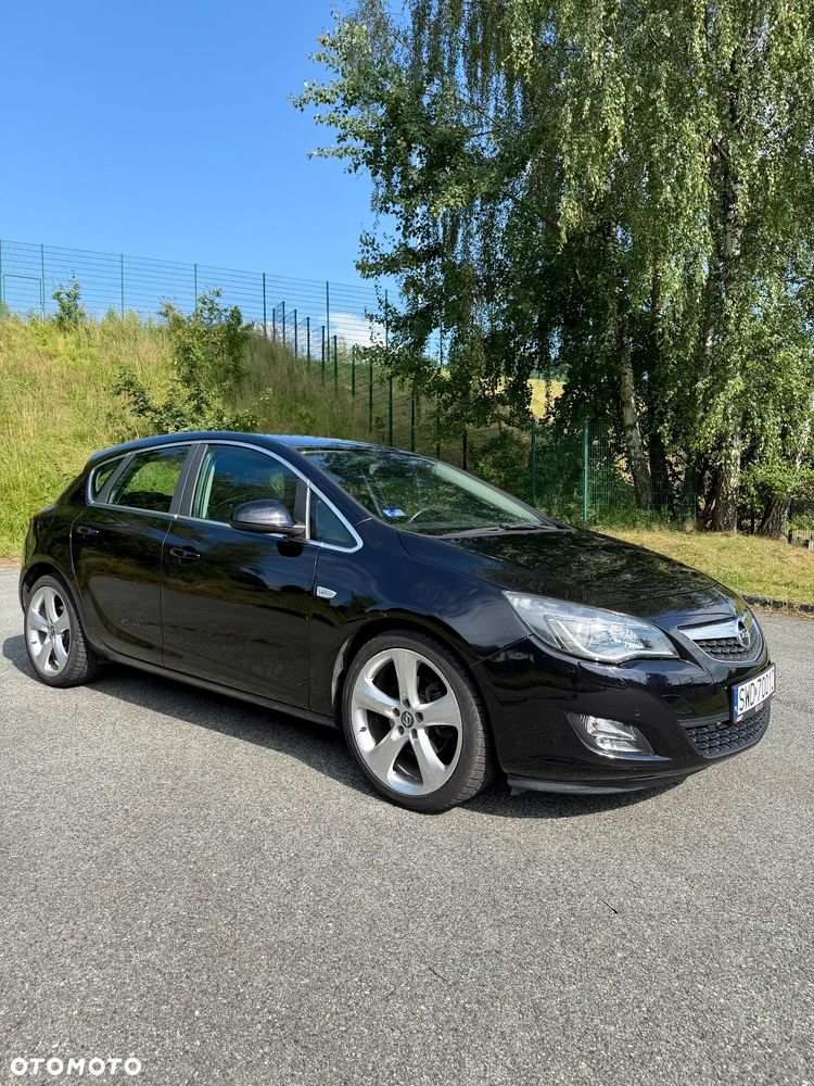 Opel Astra 1.6 Turbo - 10