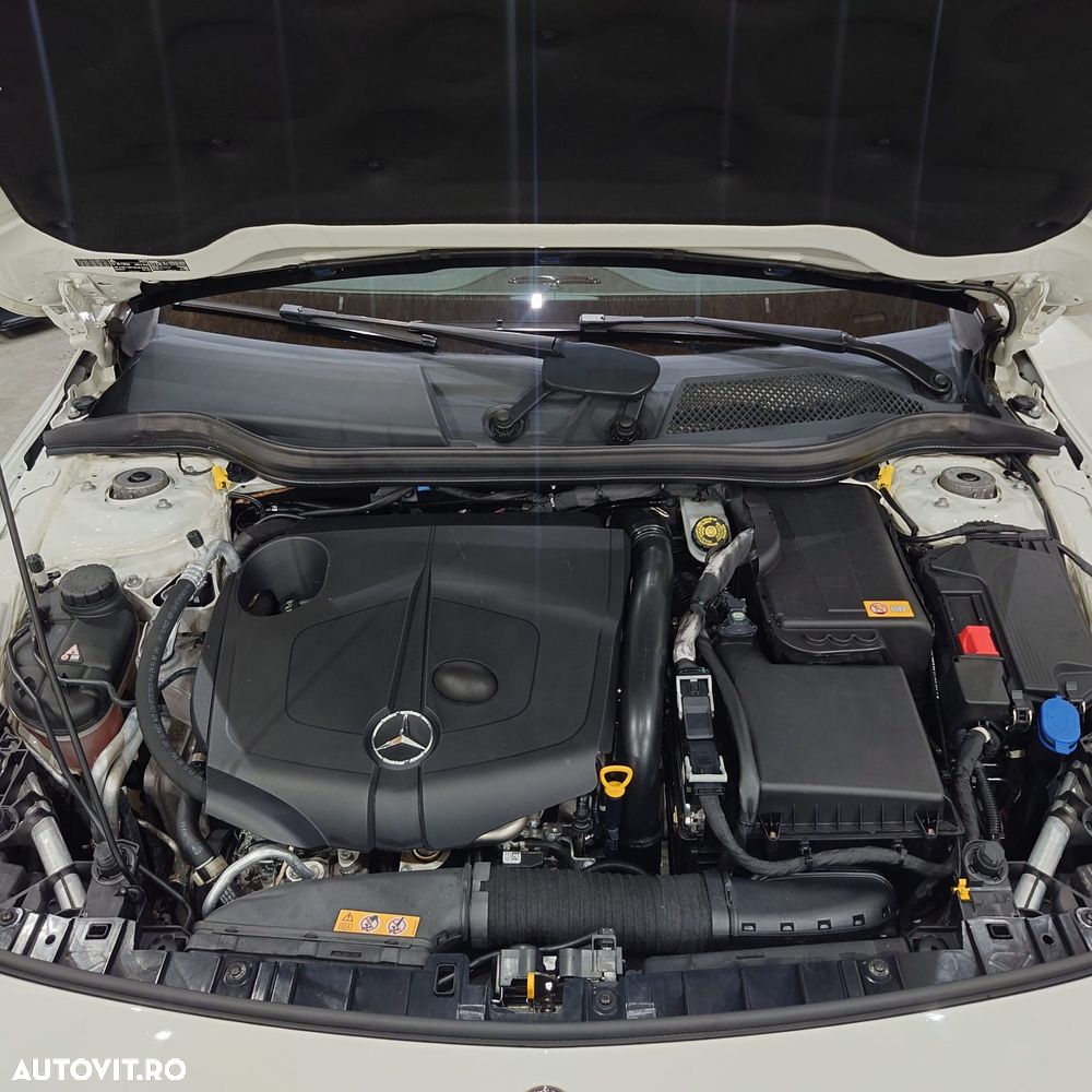 Mercedes-Benz GLA 220 CDI 4MATIC 7G-DCT AMG Line - 13