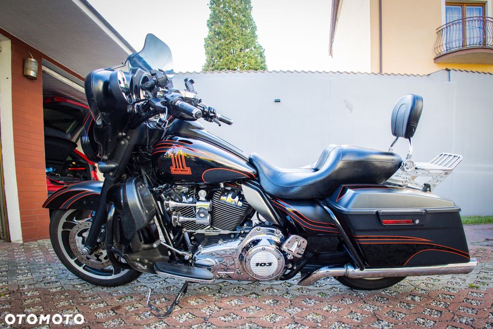 Harley-Davidson Touring Street Glide - 6