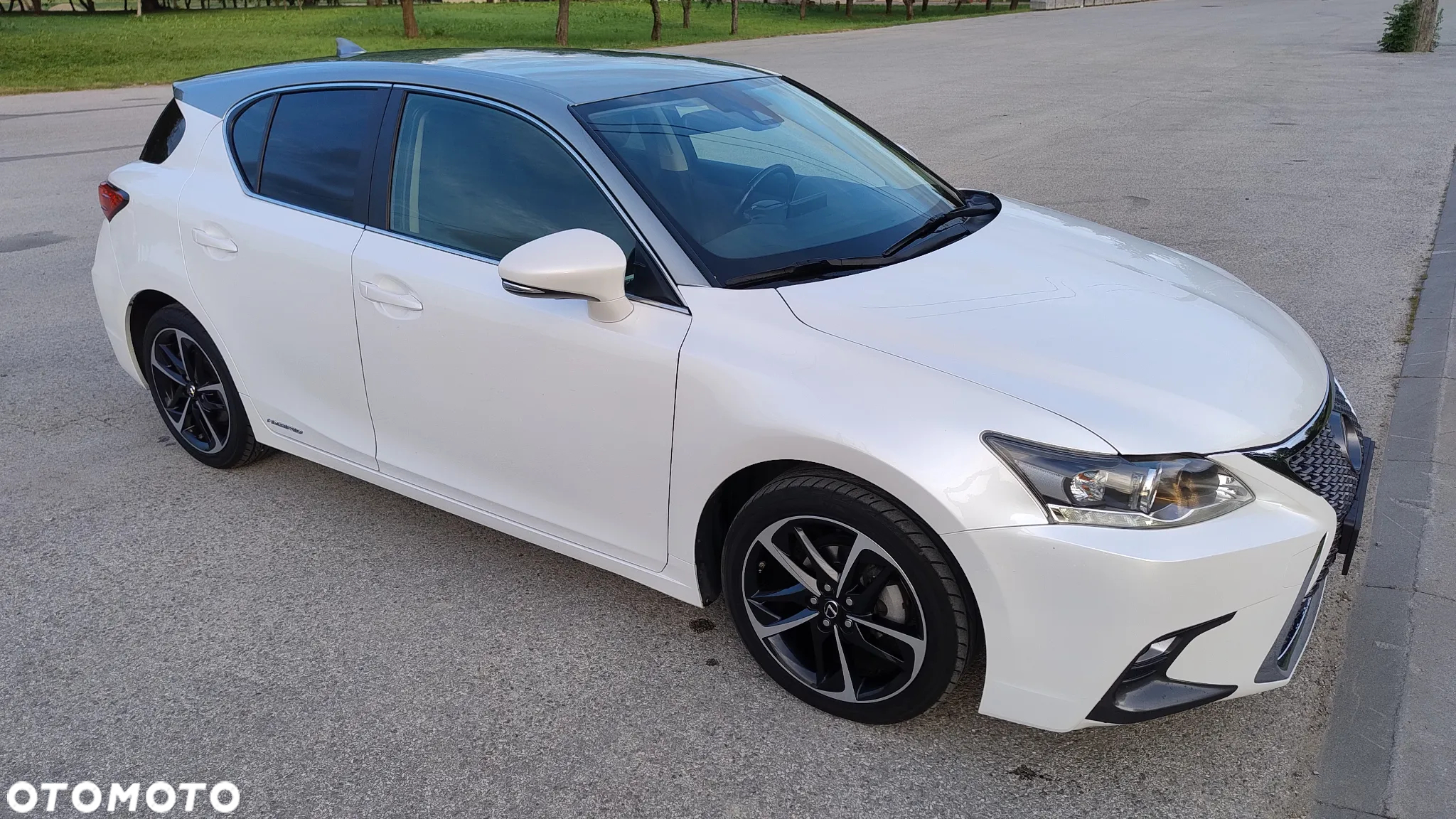 Lexus CT 200h Limited Edition - 2