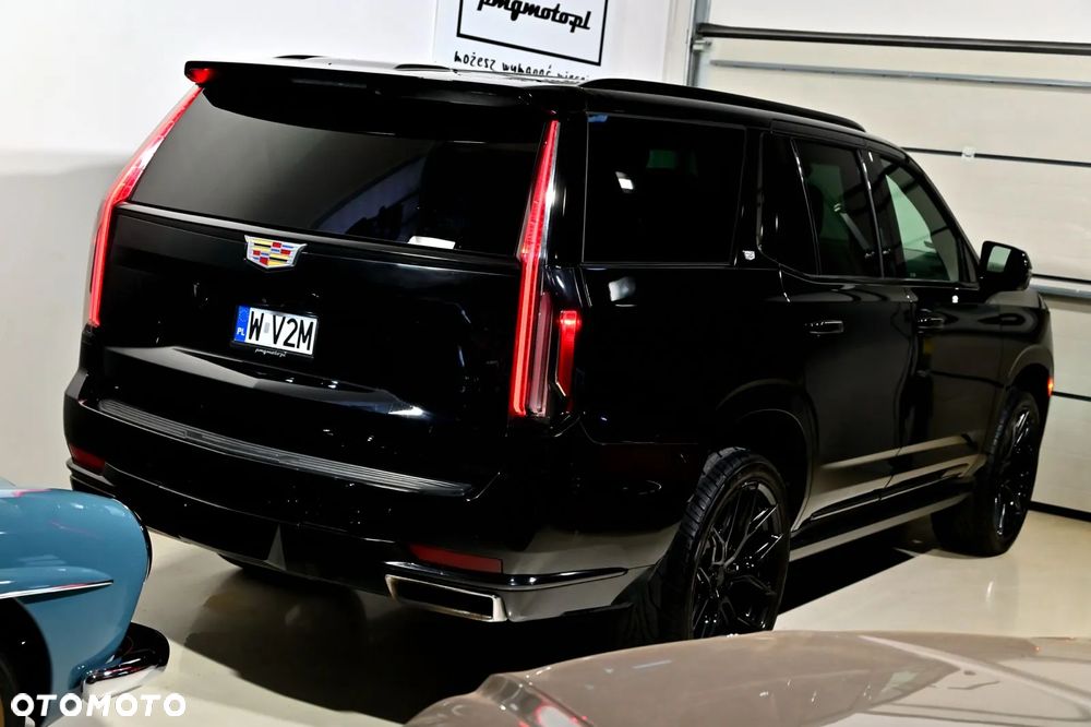 Cadillac Escalade - 13