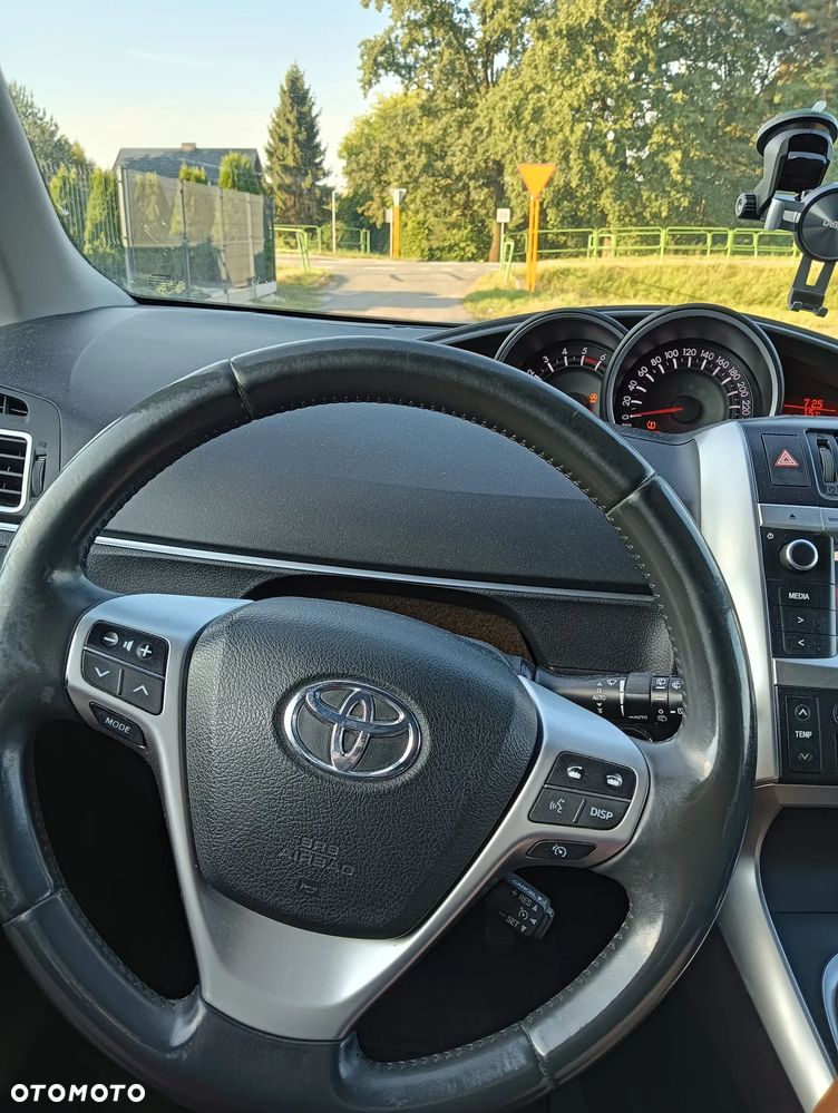 Toyota Verso 1.6 D-4D Active 7os - 17
