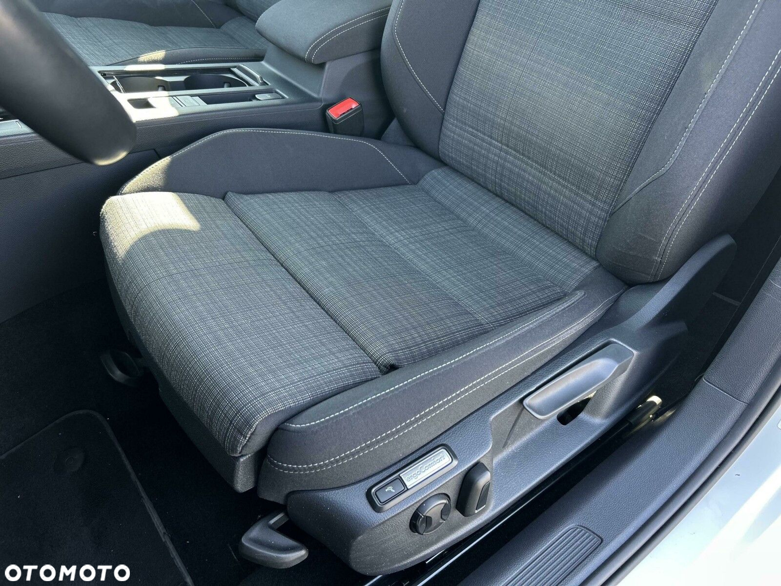 Volkswagen Passat 2.0 TDI 4Mot Elegance DSG - 14