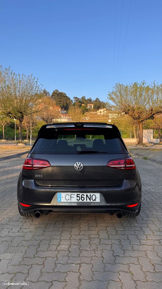 VW Golf 2.0 TSi GTi DSG Performance - 15