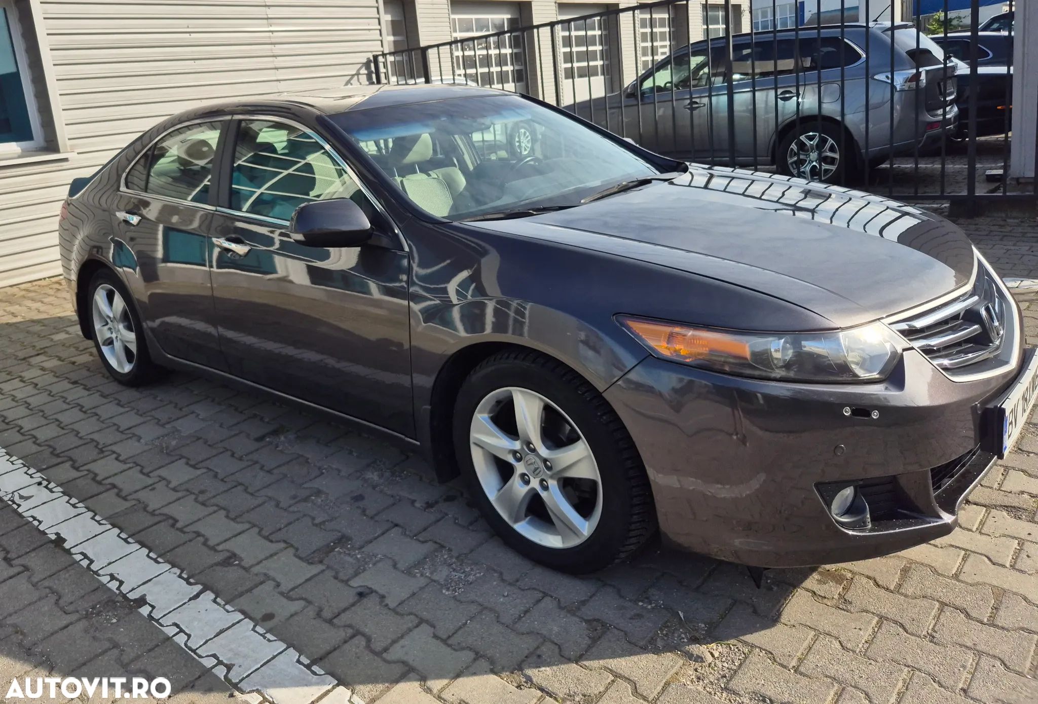 Honda Accord 2.0i Executive - 1