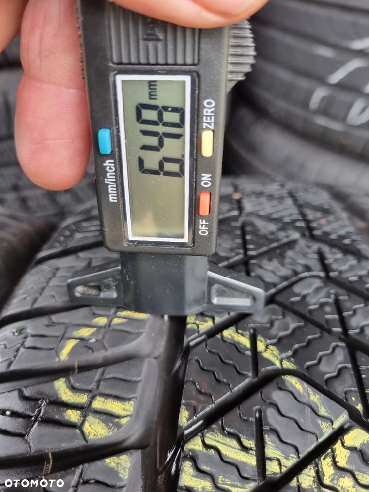 OPONY Pirelli Winter SottoZero 3 225/40R18 92 V,2024r,6,5/mm bdb stan - 7