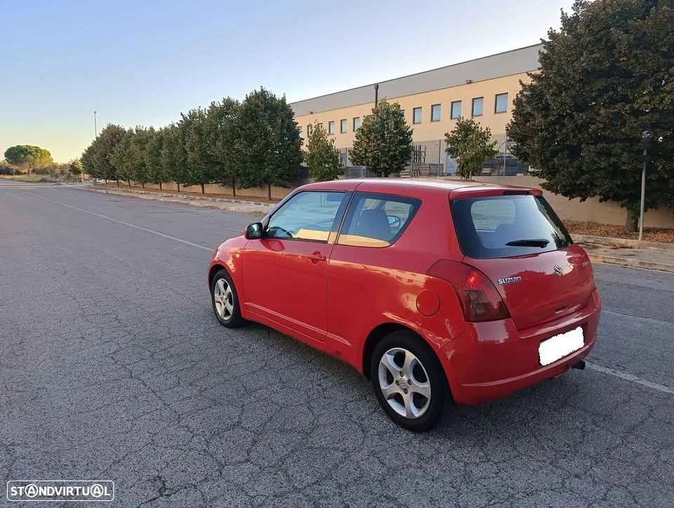 Suzuki Swift 1.3 DDiS GLX - 2