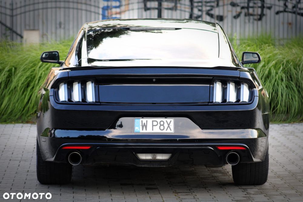 Ford Mustang 5.0 V8 GT - 8