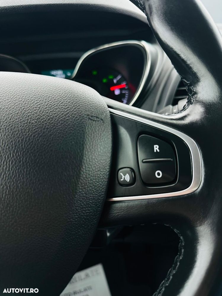 Renault Captur ENERGY TCe Intens - 28