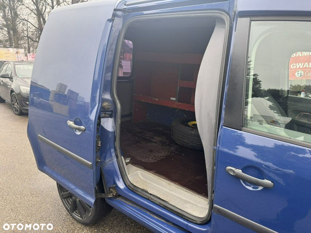 Volkswagen Caddy - 28