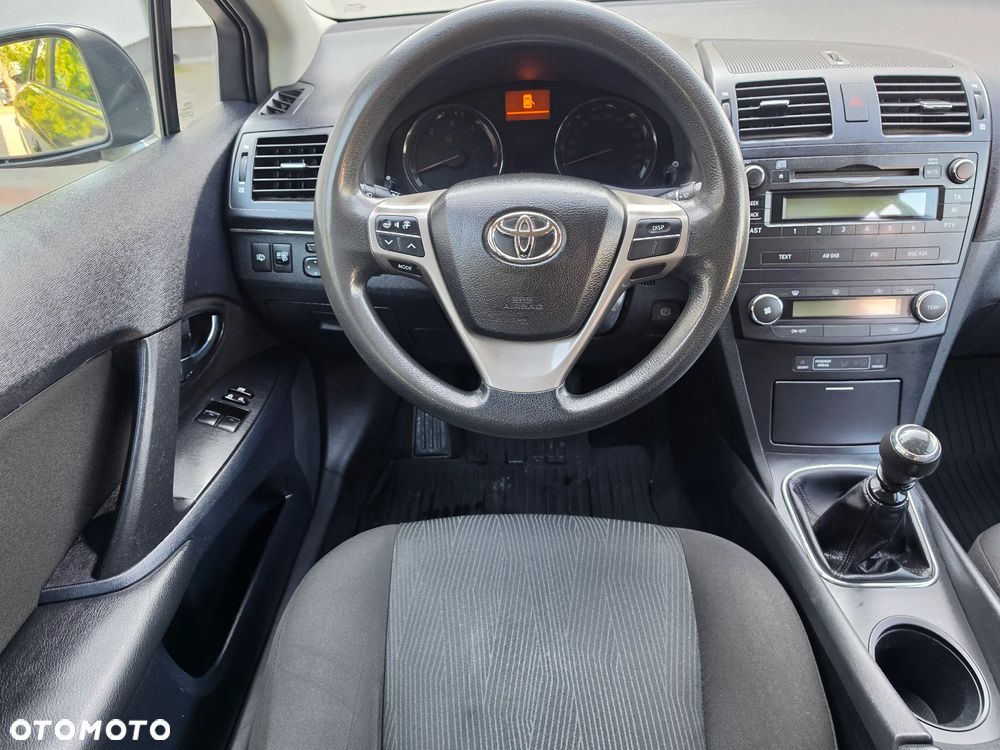 Toyota Avensis 2.0 D-4D - 7
