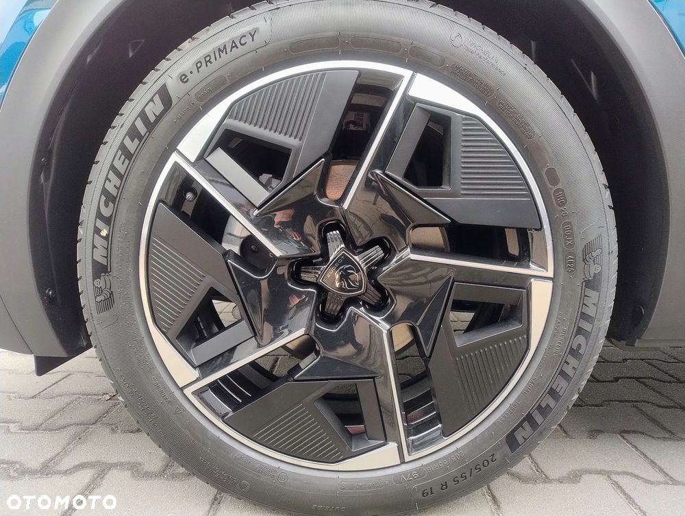 Peugeot 408 1.2 PureTech mHEV GT S&S e-DSC6 - 11