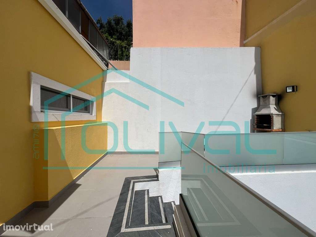 **Vivenda T2 Remodelada com Terraço em A-dos-Melros, Alverca do Rib... - Grande imagem: 3/11