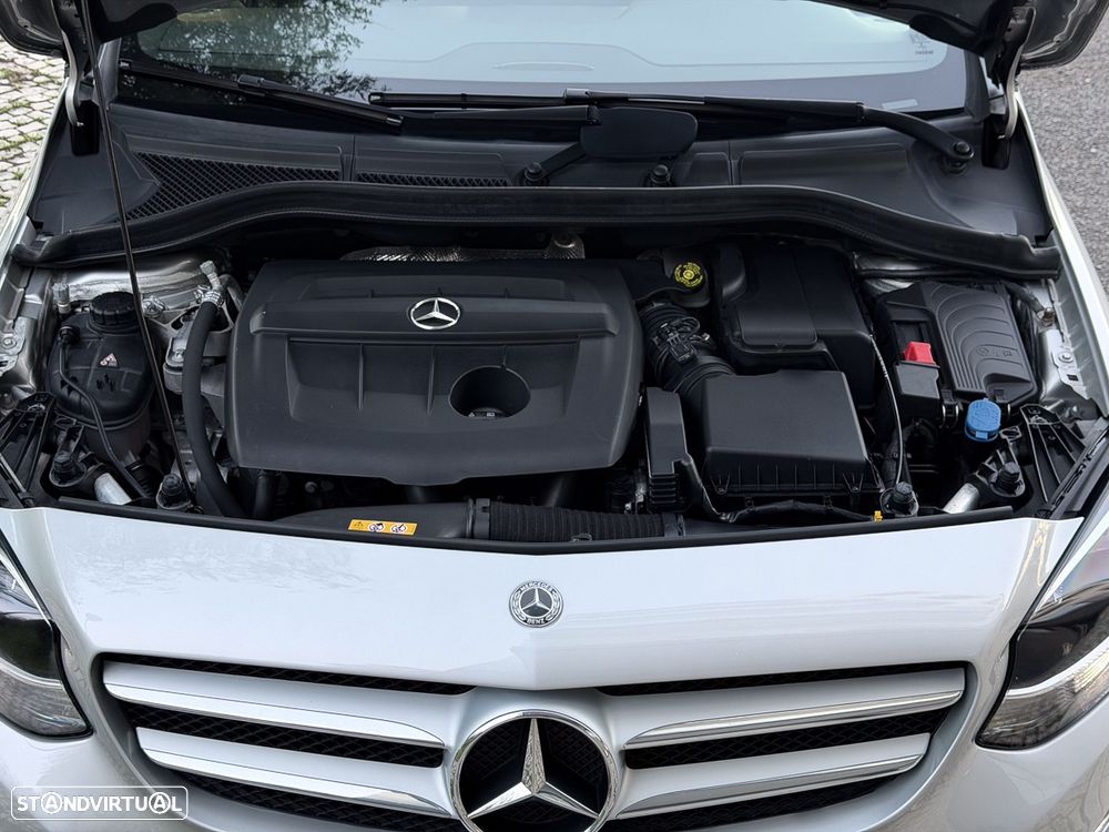 Mercedes-Benz B 180 d Style - 44