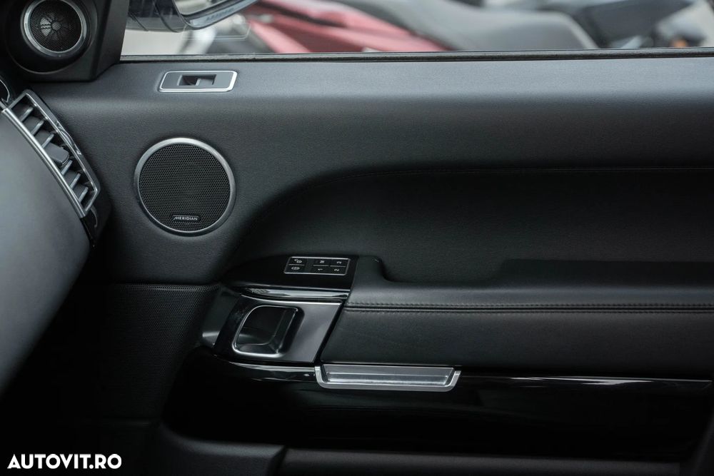 Land Rover Range Rover - 30