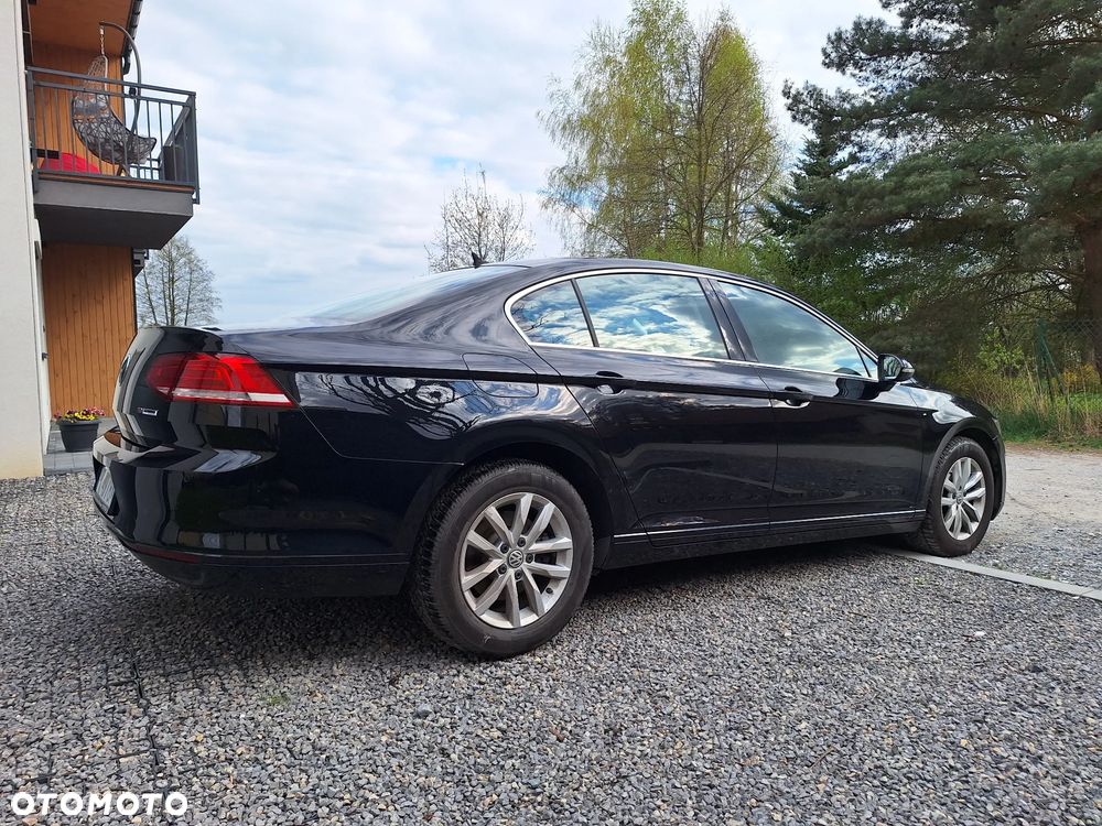 Volkswagen Passat 1.6 TDI BMT Trendline - 9