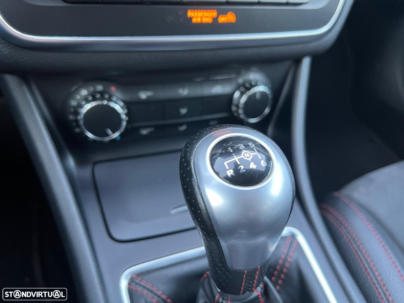 Mercedes-Benz GLA 180 CDi AMG Line - 23