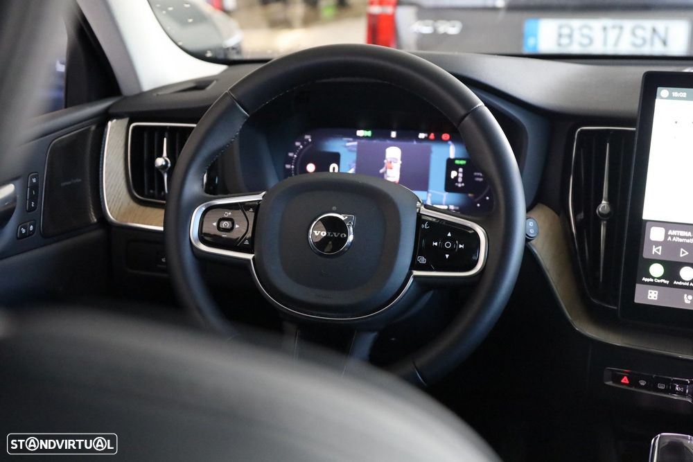 Volvo XC 60 T6 AWD Plus Bright - 21