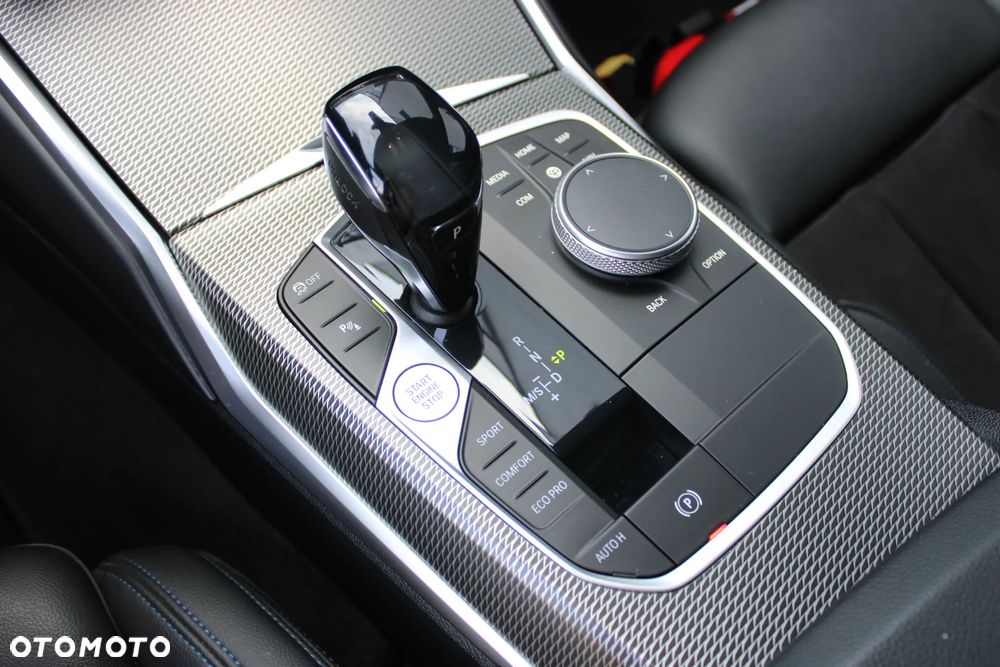 BMW Seria 3 320d xDrive M Sport sport - 19