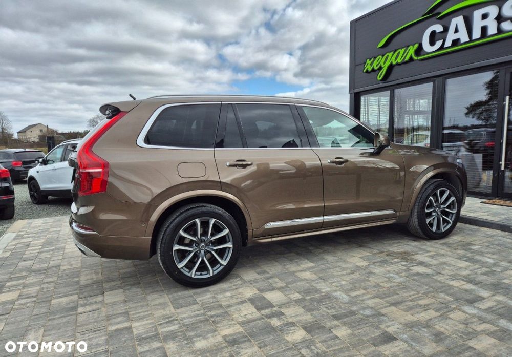 Volvo XC 90 - 38
