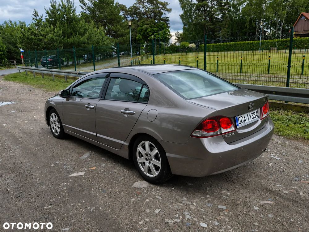 Honda Civic 1.8 Executive - 4