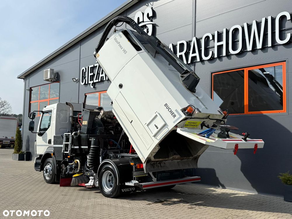 Volvo FL 15.250 Euro 6 // zamiatarka JOHNSTON VT652 //  BUCHER // odkurzacz , polewaczka - 13