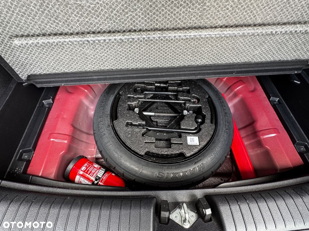 Kia Ceed 1.5 T-GDI Business Line DCT - 17