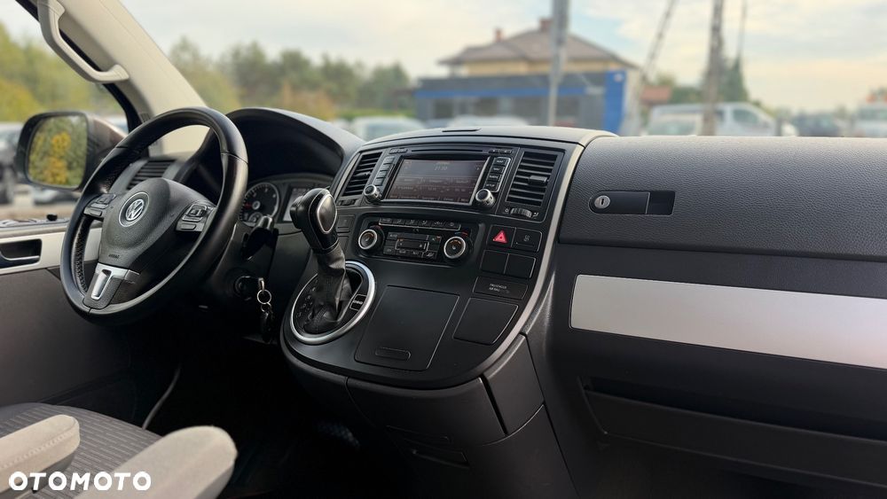 Volkswagen Multivan - 18